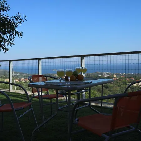 Le Paradis D' Elli Lakíthra