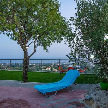 Le Paradis D' Elli Lakithra